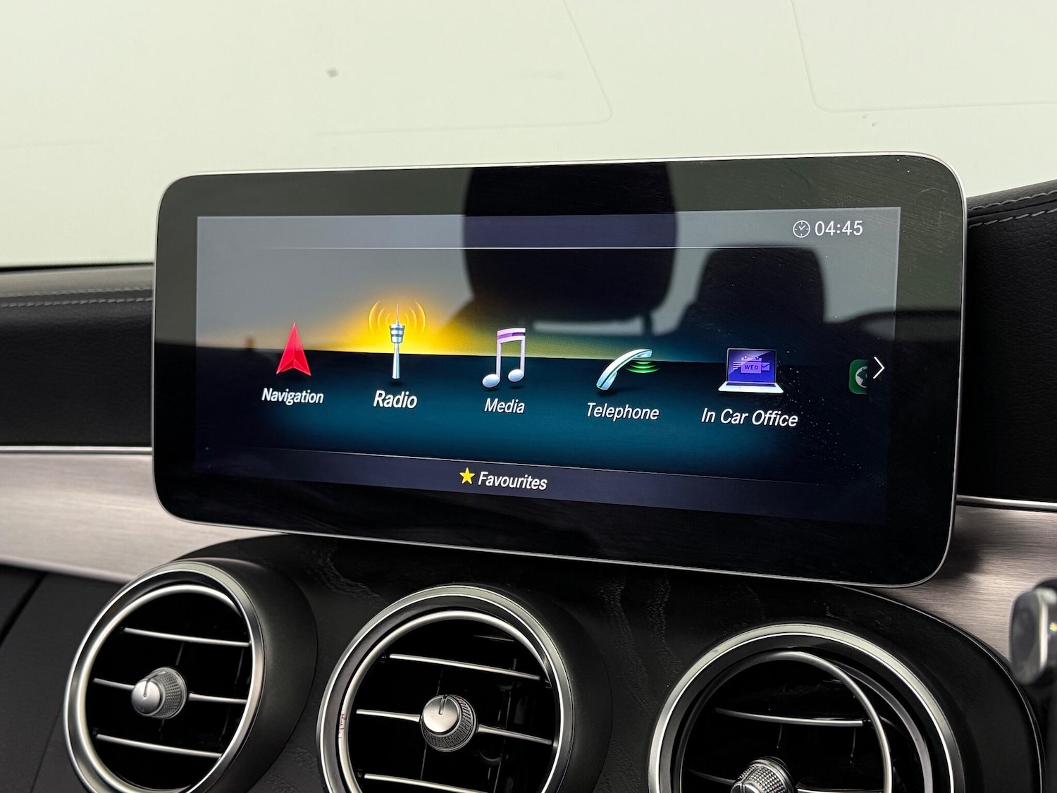 Used Mercedes-Benz C Class 2018 for sale - 77081838: Photo 33