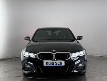 Used BMW 3 Series 2019 for sale - 77696935: Photo