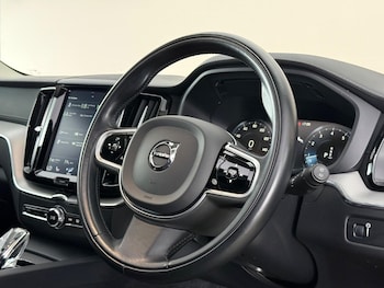 Used Volvo XC60 2020 for sale - 79202765: Photo