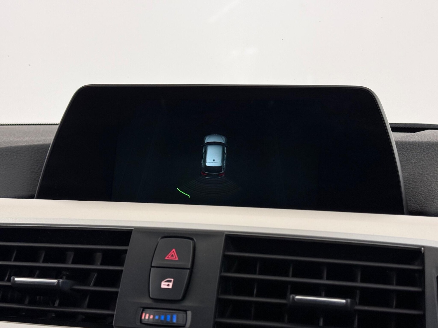 Used BMW 3 Series 2018 for sale - 77246692: Photo 29