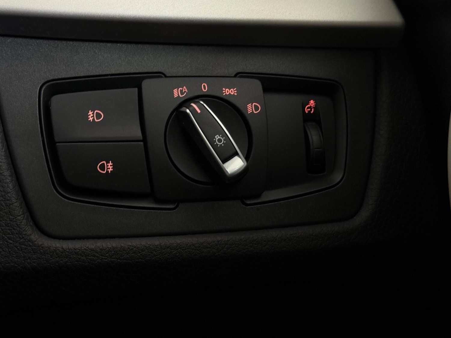 Used BMW 3 Series 2018 for sale - 77246692: Photo 34