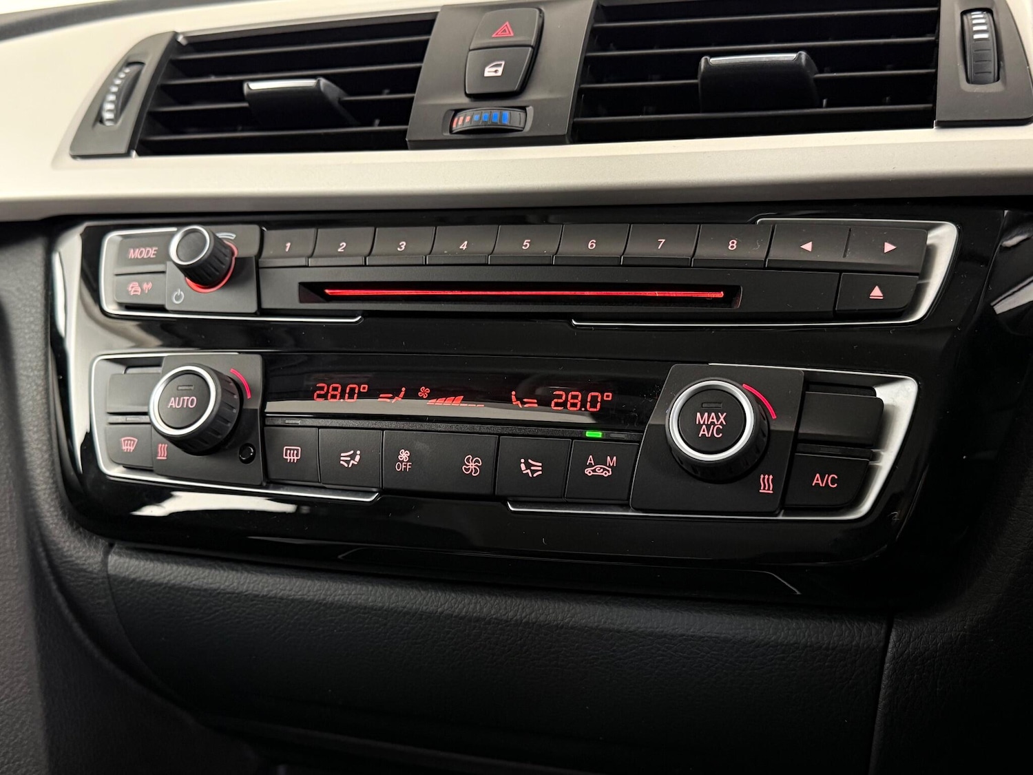 Used BMW 3 Series 2018 for sale - 77246692: Photo 37