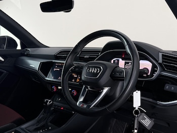 Used Audi Q3 2019 for sale - 79590841: Photo