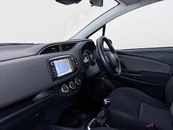 Used Toyota Yaris 2020 for sale - 79189169: Photo