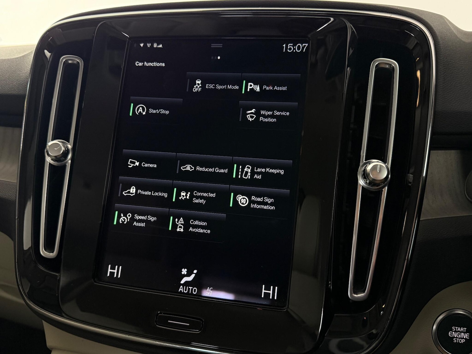 Used Volvo XC40 2020 for sale - 77183191: Photo 21