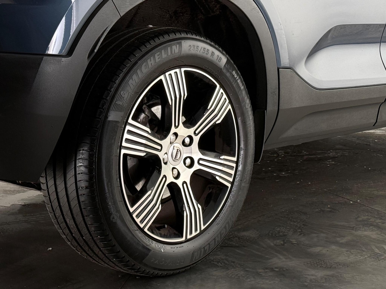 Used Volvo XC40 2020 for sale - 77183191: Photo 6