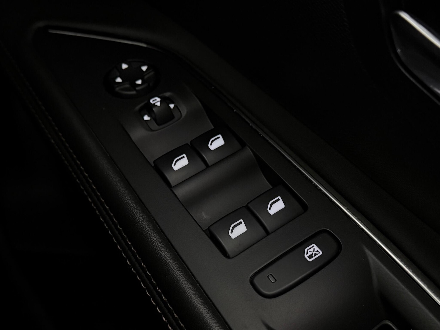 Used Peugeot 5008 2020 for sale - 77246874: Photo 32