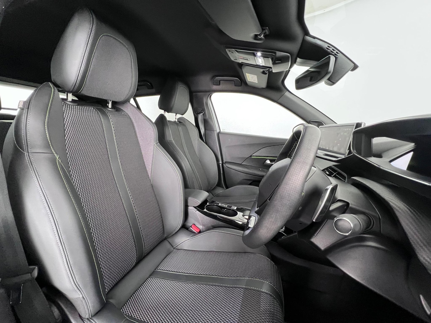 Used Peugeot 2008 2023 for sale - 77182643: Photo 10