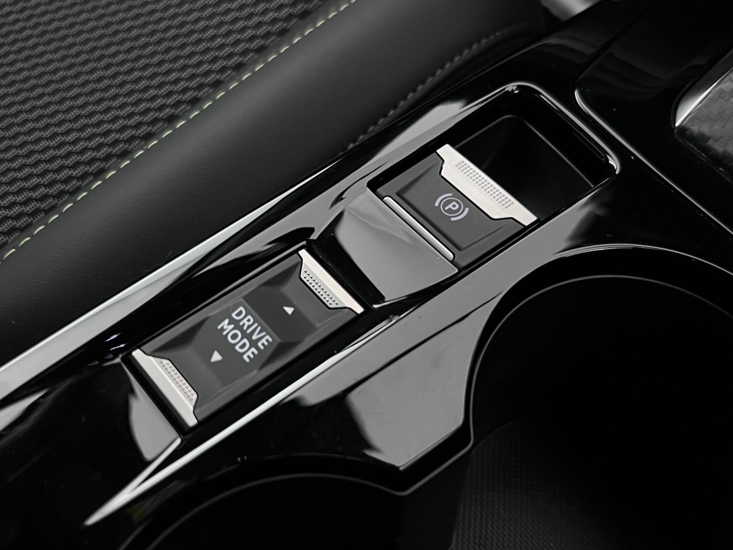 Used Peugeot 2008 2023 for sale - 77182643: Photo 28