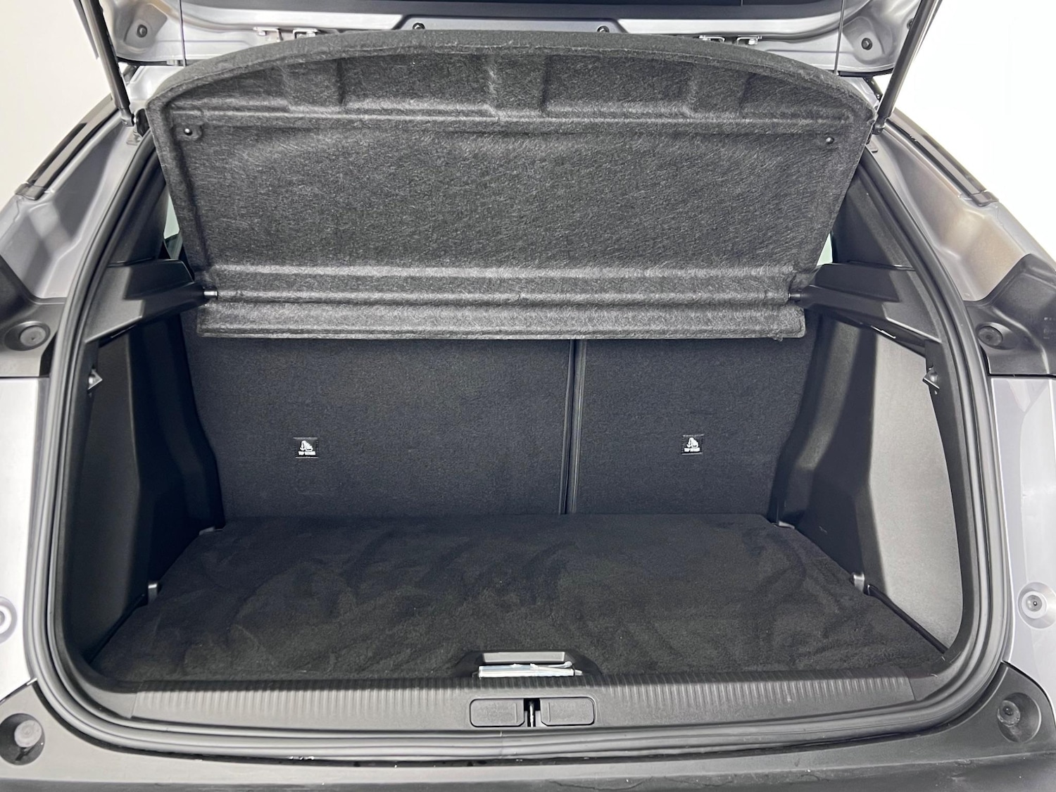 Used Peugeot 2008 2023 for sale - 77182643: Photo 9