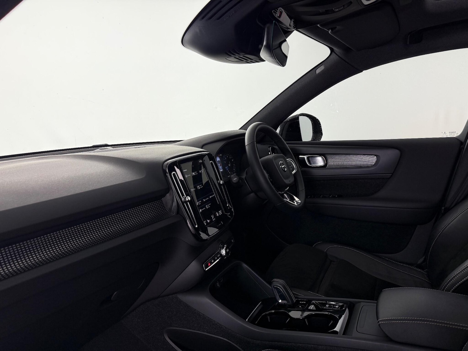 Used Volvo XC40 2022 for sale - 77182890: Photo 13