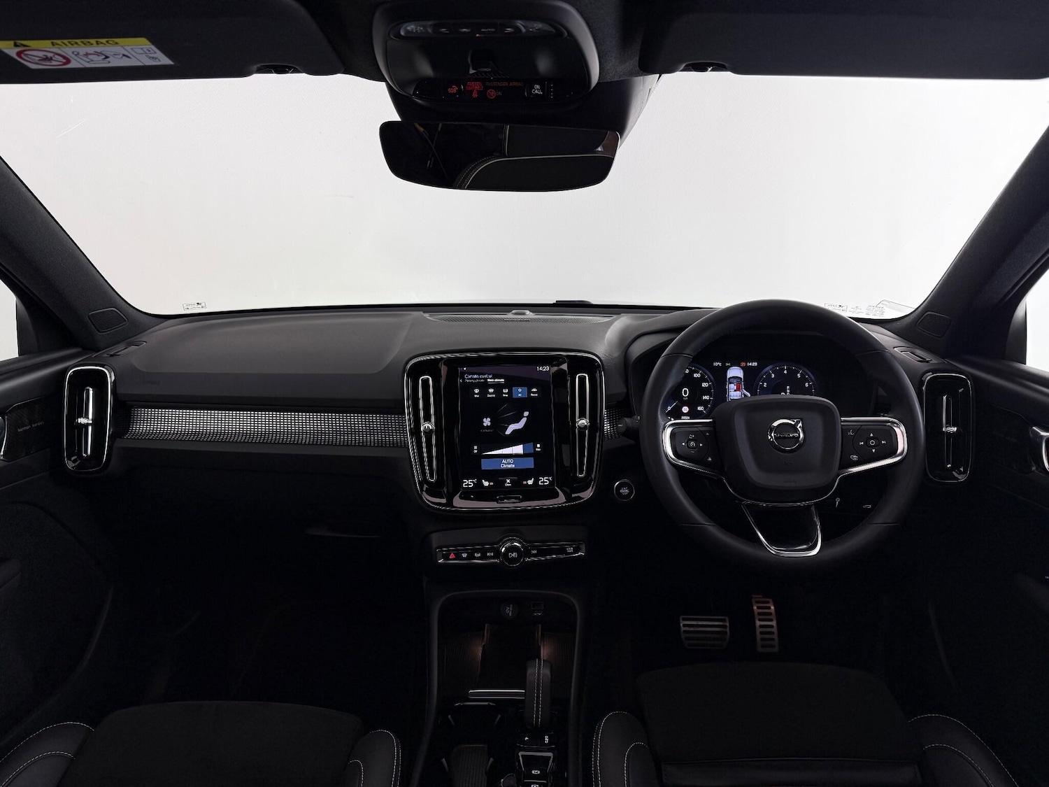 Used Volvo XC40 2022 for sale - 77182890: Photo 16