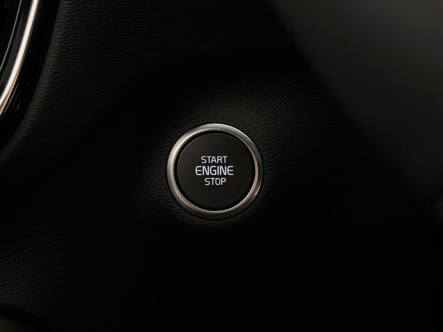 Used Volvo XC40 2022 for sale - 77182890: Photo 21