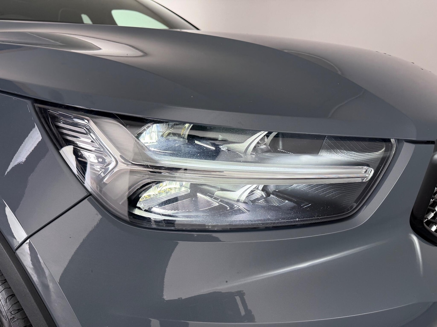 Used Volvo XC40 2022 for sale - 77182890: Photo 5