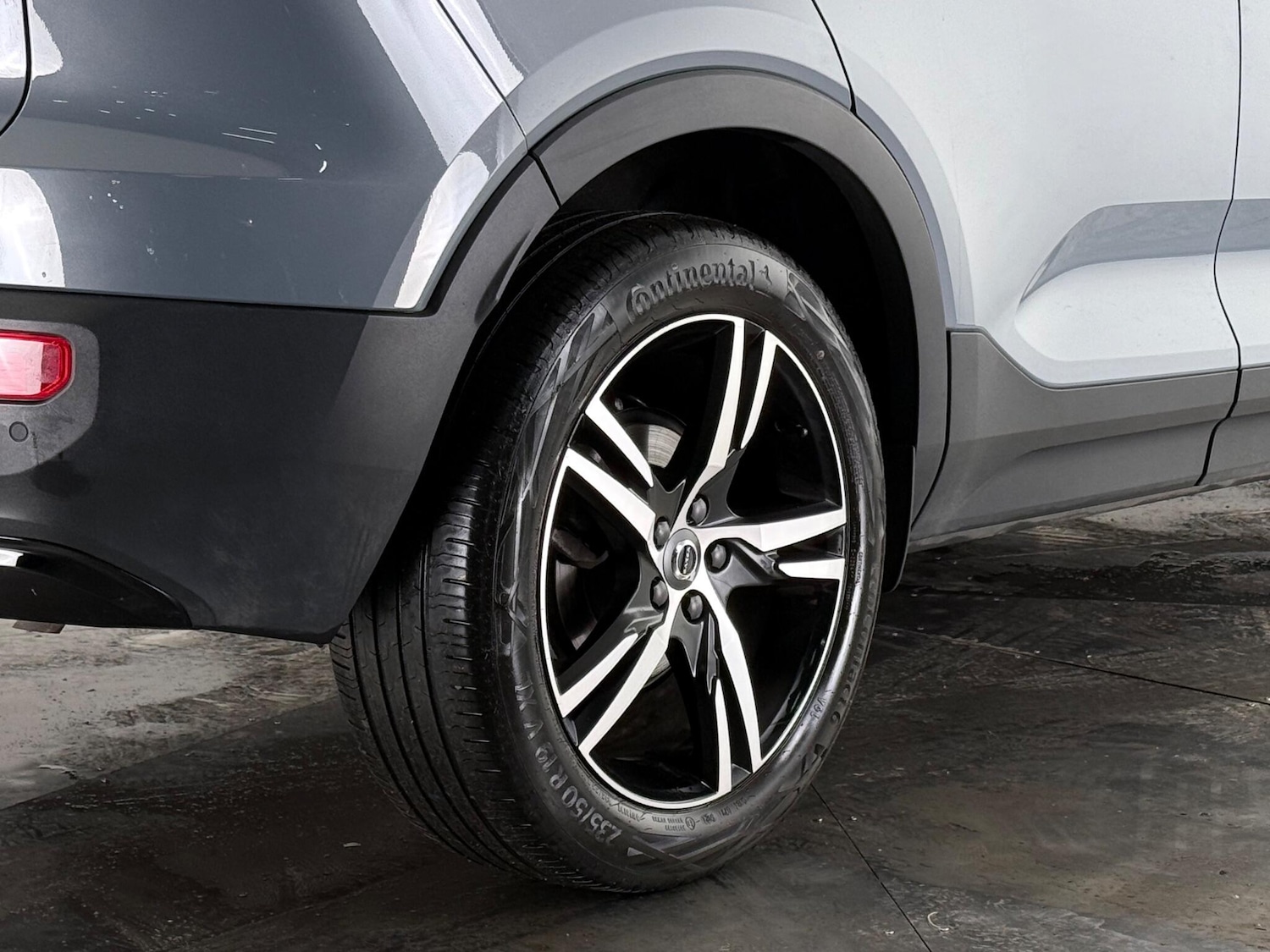 Used Volvo XC40 2022 for sale - 77182890: Photo 8