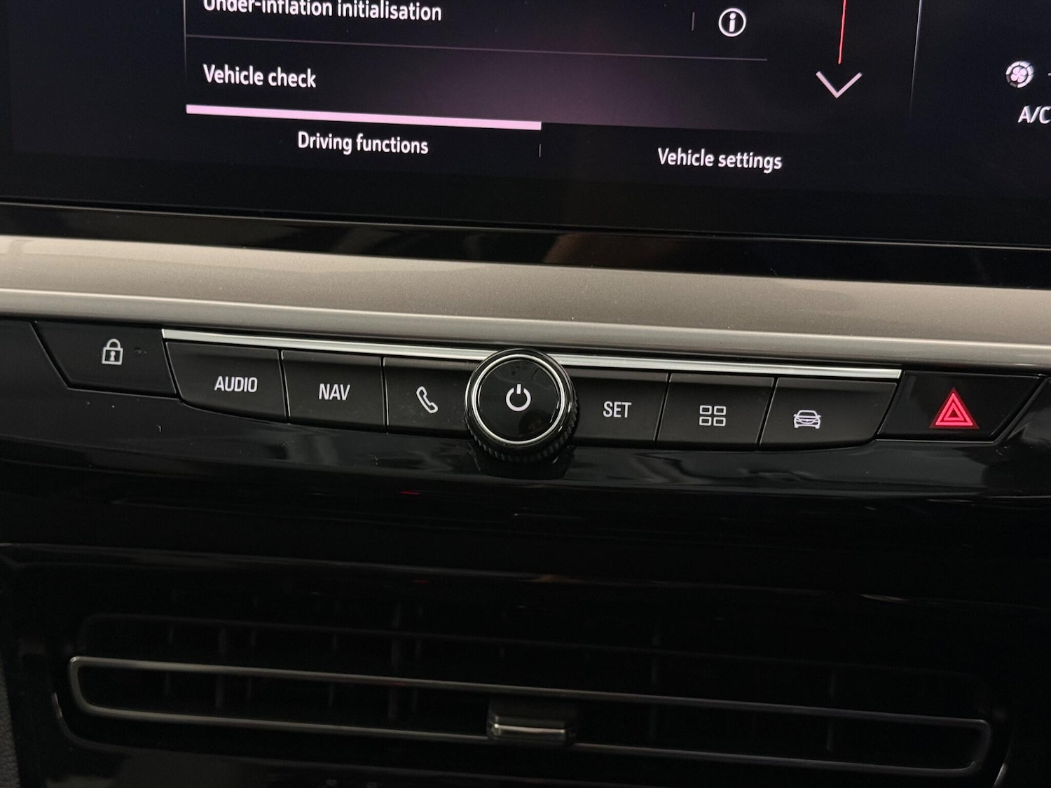 Used Vauxhall Mokka 2022 for sale - 77182536: Photo 32