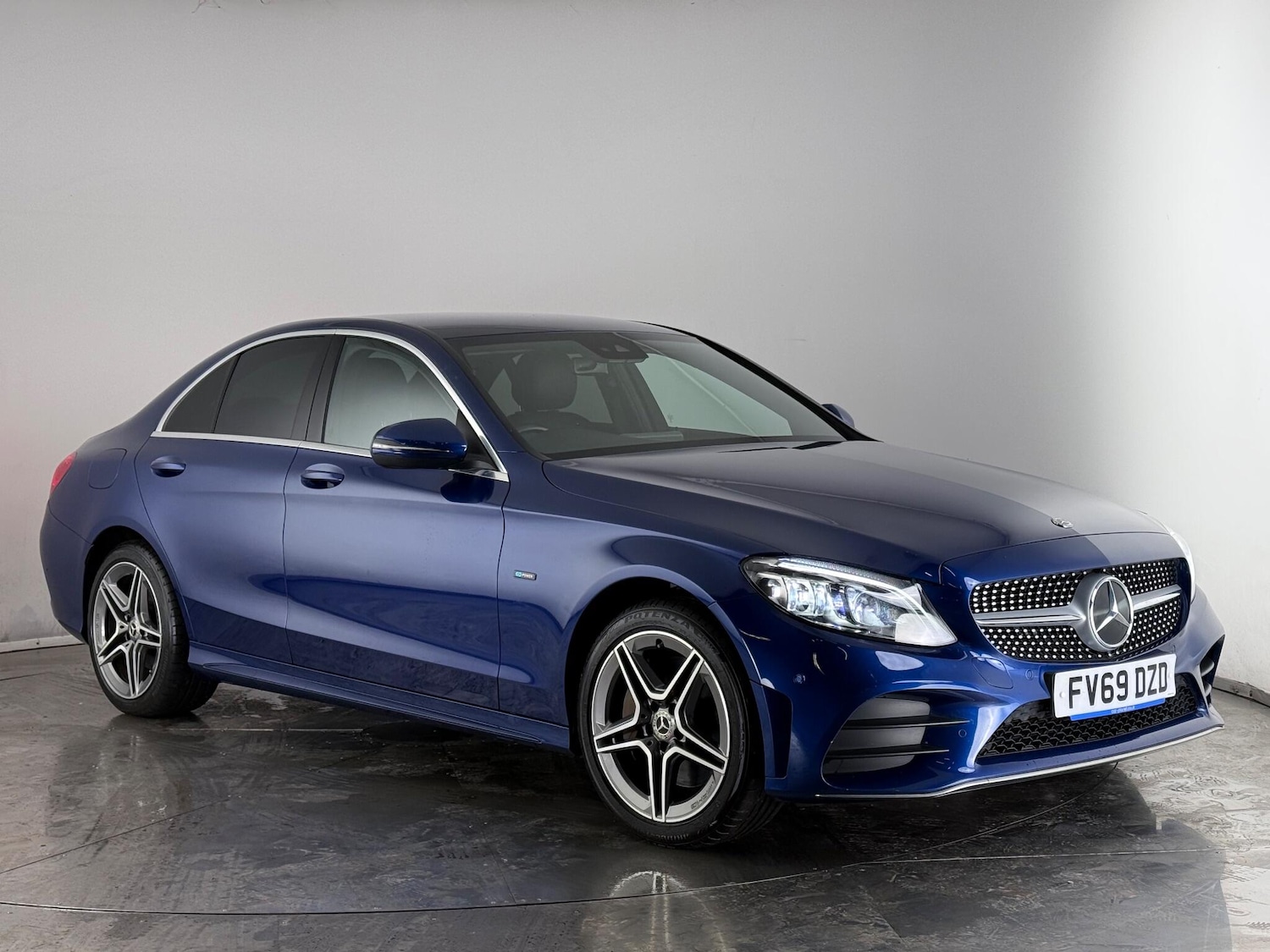 Used Mercedes-Benz C Class 2019 for sale - 76786708: Photo 1