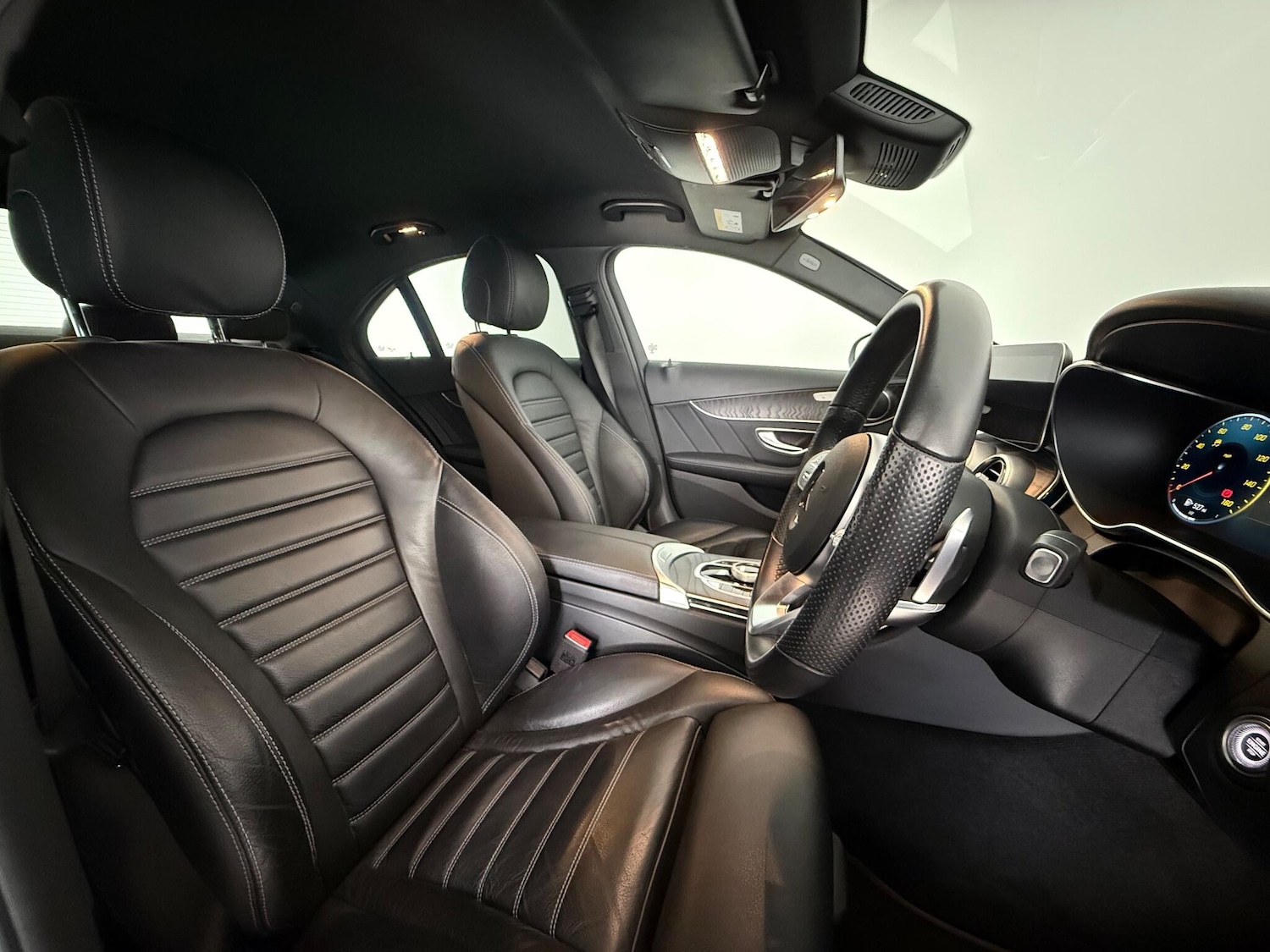 Used Mercedes-Benz C Class 2019 for sale - 76786708: Photo 16