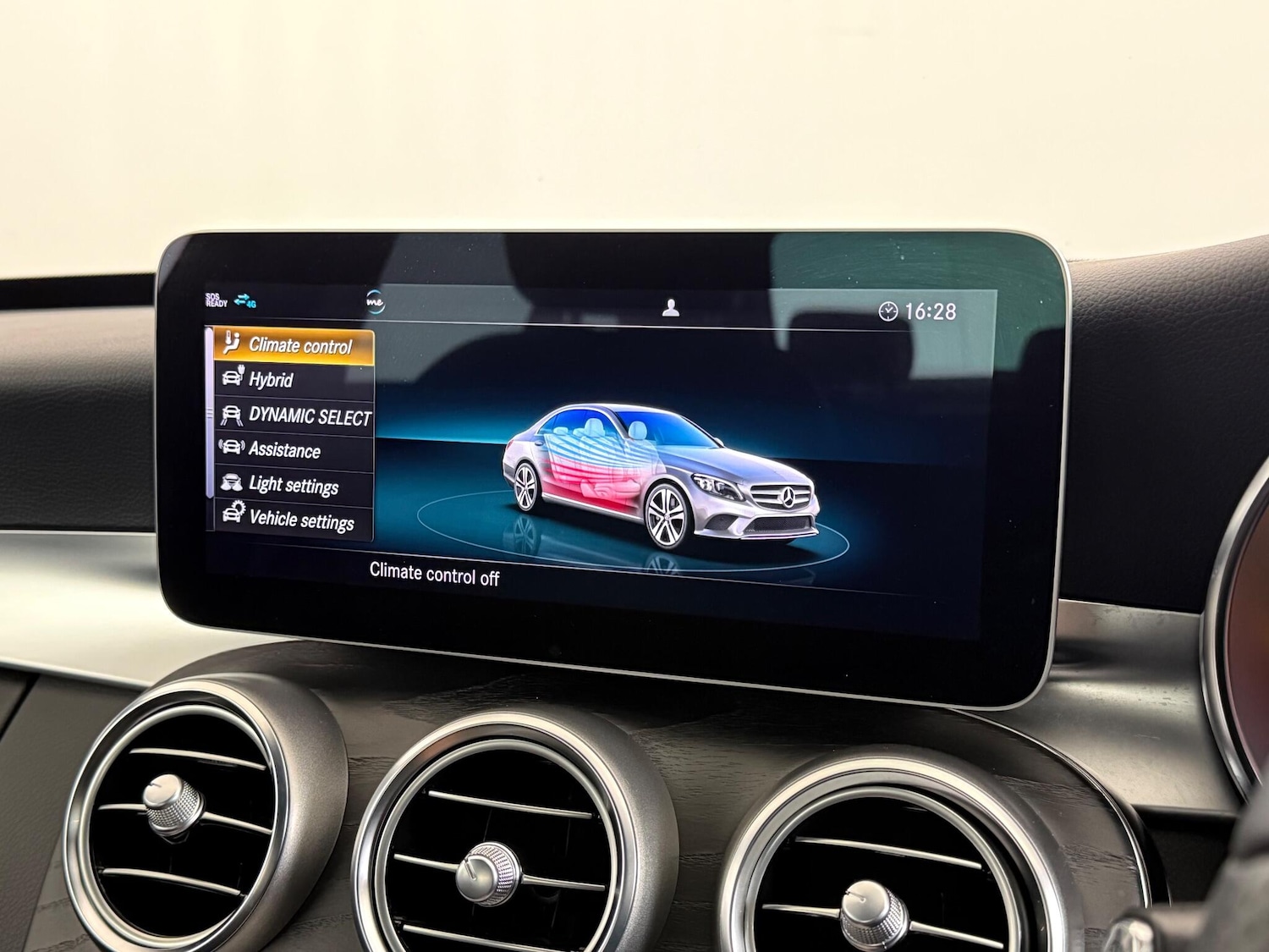 Used Mercedes-Benz C Class 2019 for sale - 76786708: Photo 35