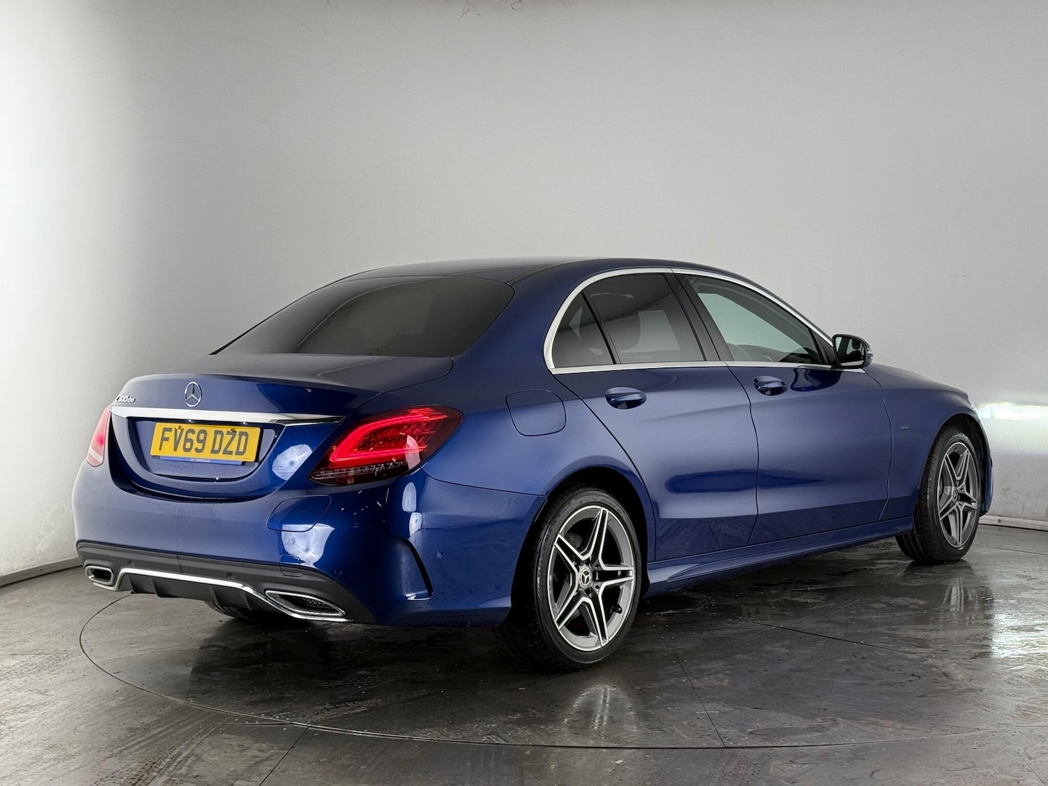 Used Mercedes-Benz C Class 2019 for sale - 76786708: Photo 4