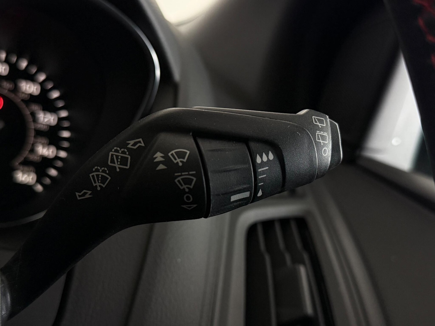 Used Ford Focus 2018 for sale - 77247019: Photo 18