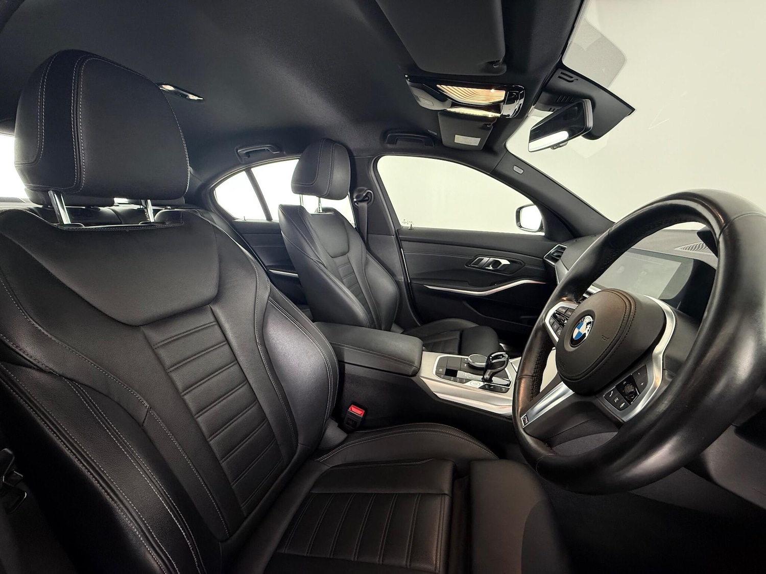 Used BMW 3 Series 2019 for sale - 77216637: Photo 12