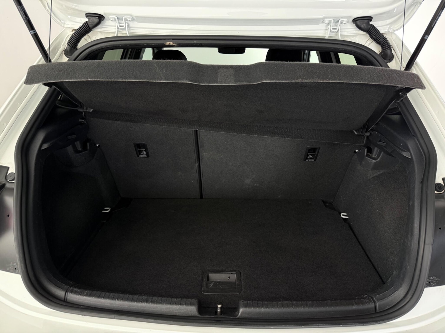 Used Volkswagen Polo 2022 for sale - 77672079: Photo 10