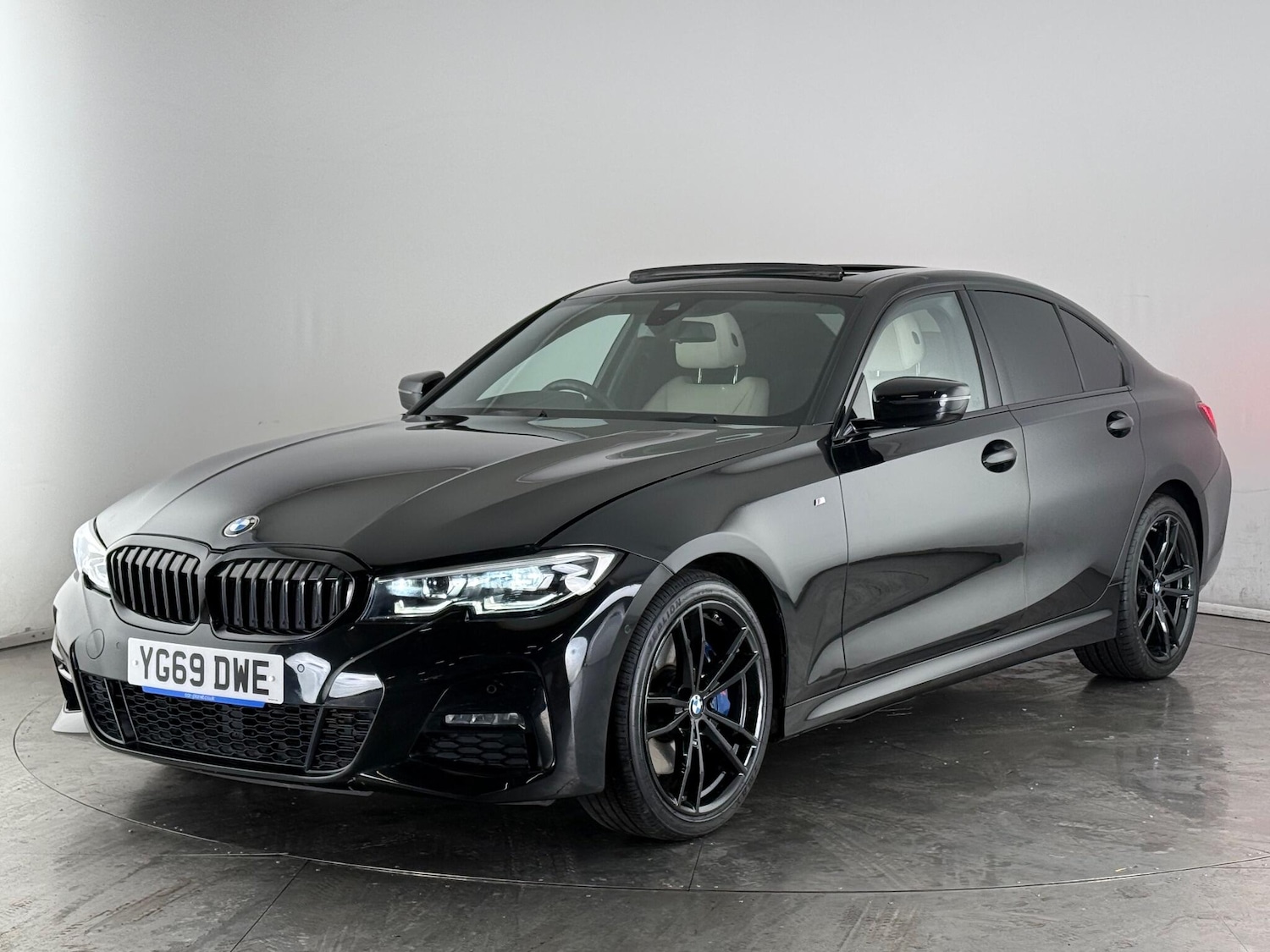 Used BMW 3 Series 2019 for sale - 76689412: Photo 3