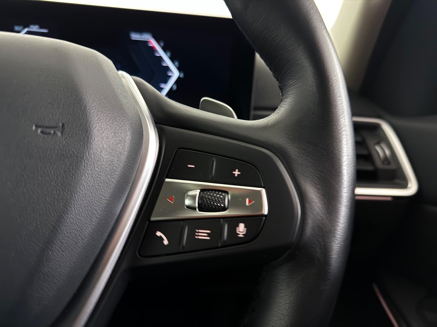 Used BMW 3 Series 2022 for sale - 76539200: Photo 27