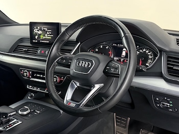 Used Audi Q5 2017 for sale - 78602192: Photo