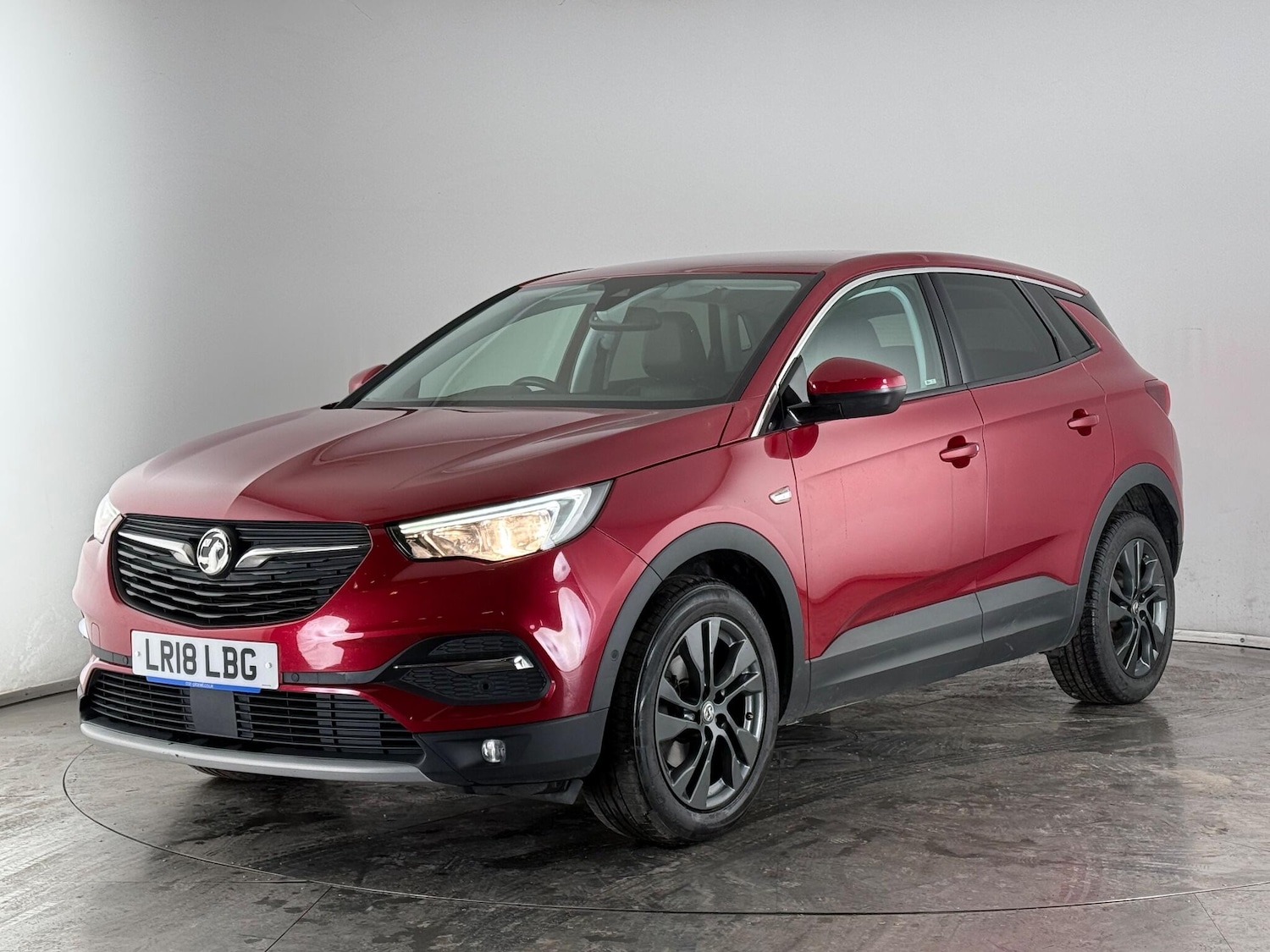 Used Vauxhall Grandland X 2018 for sale - 77246925: Photo 2
