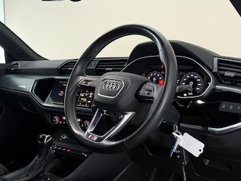 Used Audi Q3 2023 for sale - 78797414: Photo