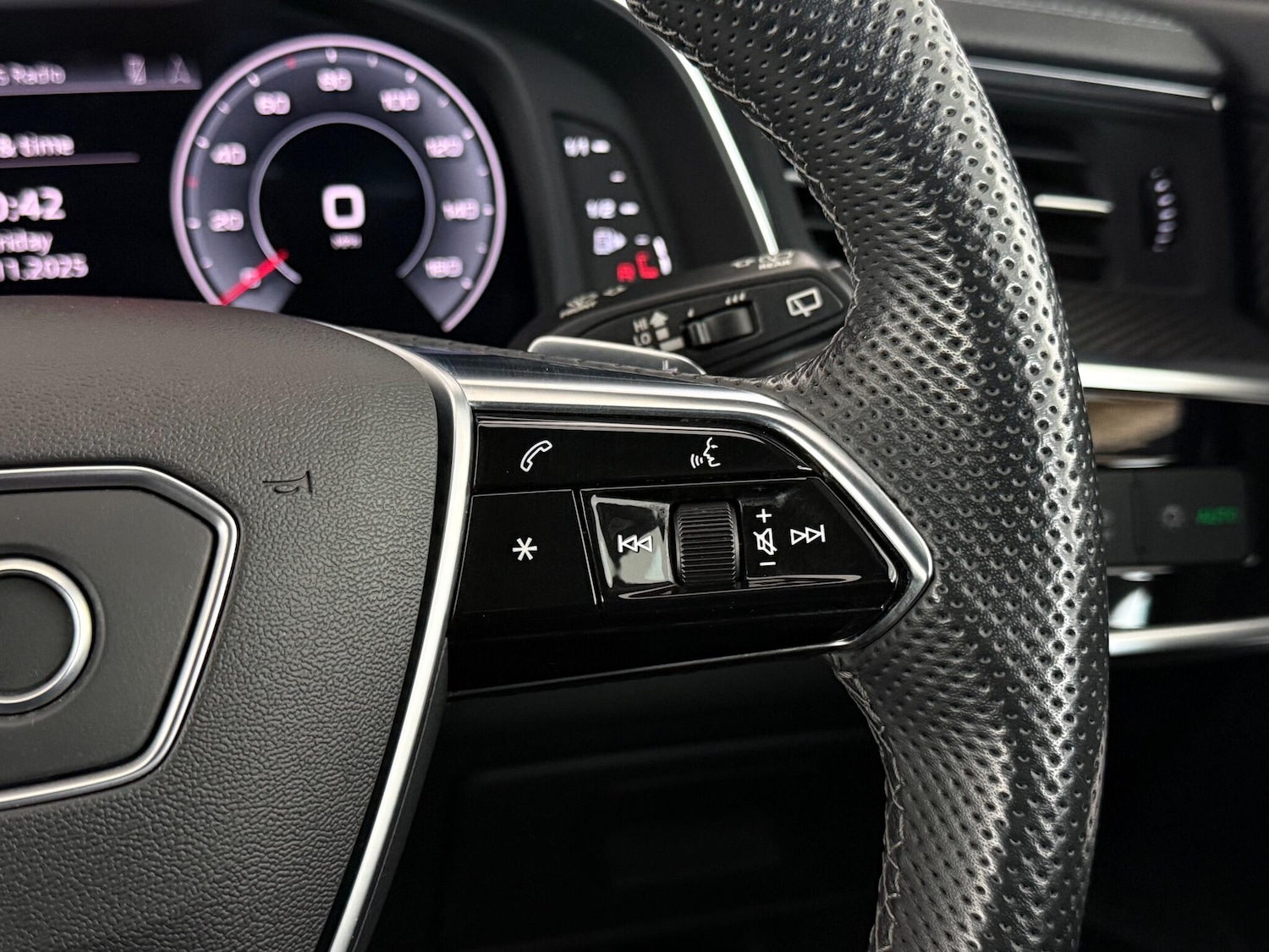 Used Audi A6 Avant 2021 for sale - 76632767: Photo 28