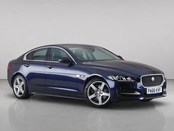 Used Jaguar XE 2016 for sale - 79622543: Photo