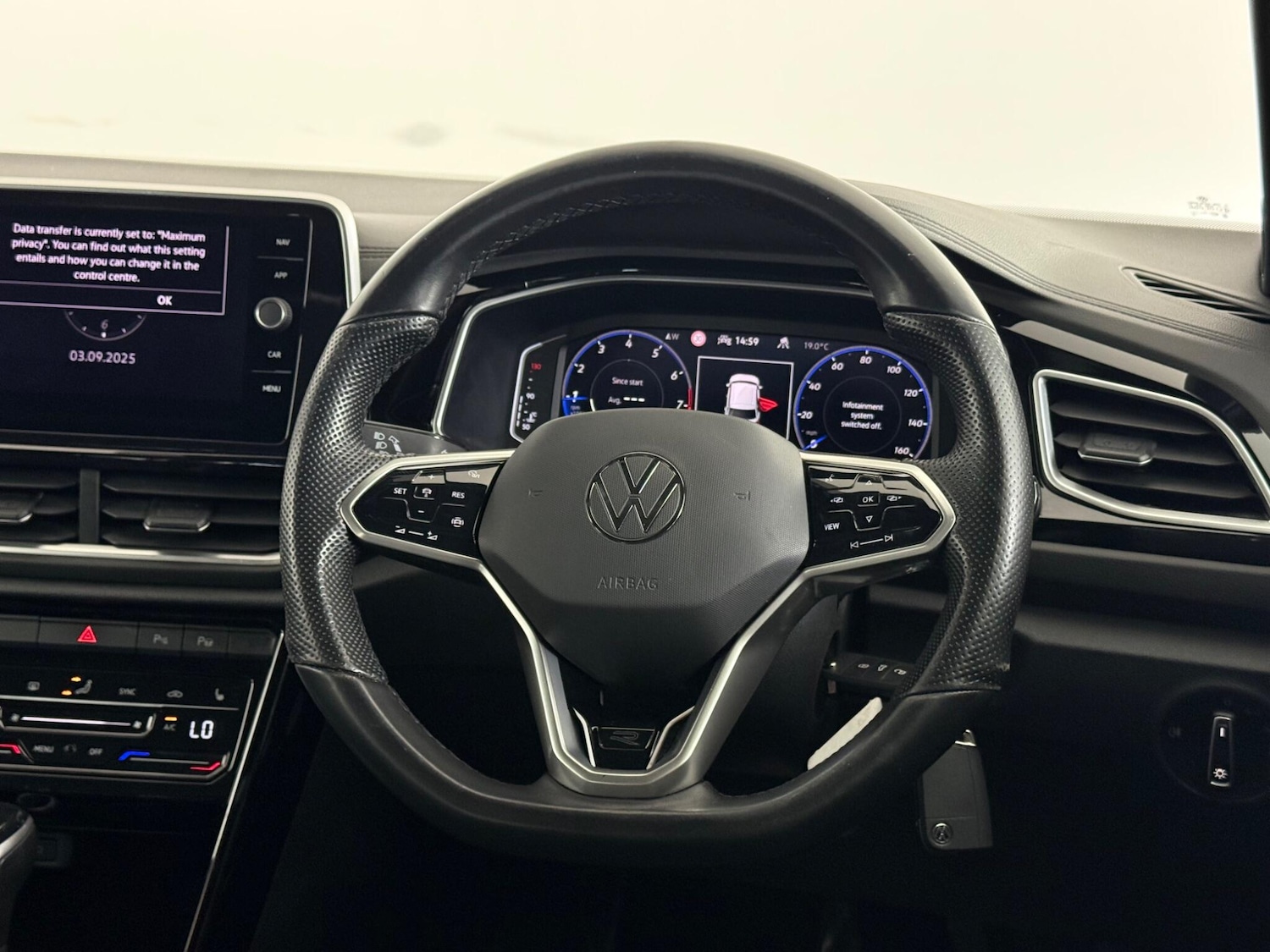 Used Volkswagen T-Roc 2022 for sale - 77243280: Photo 11