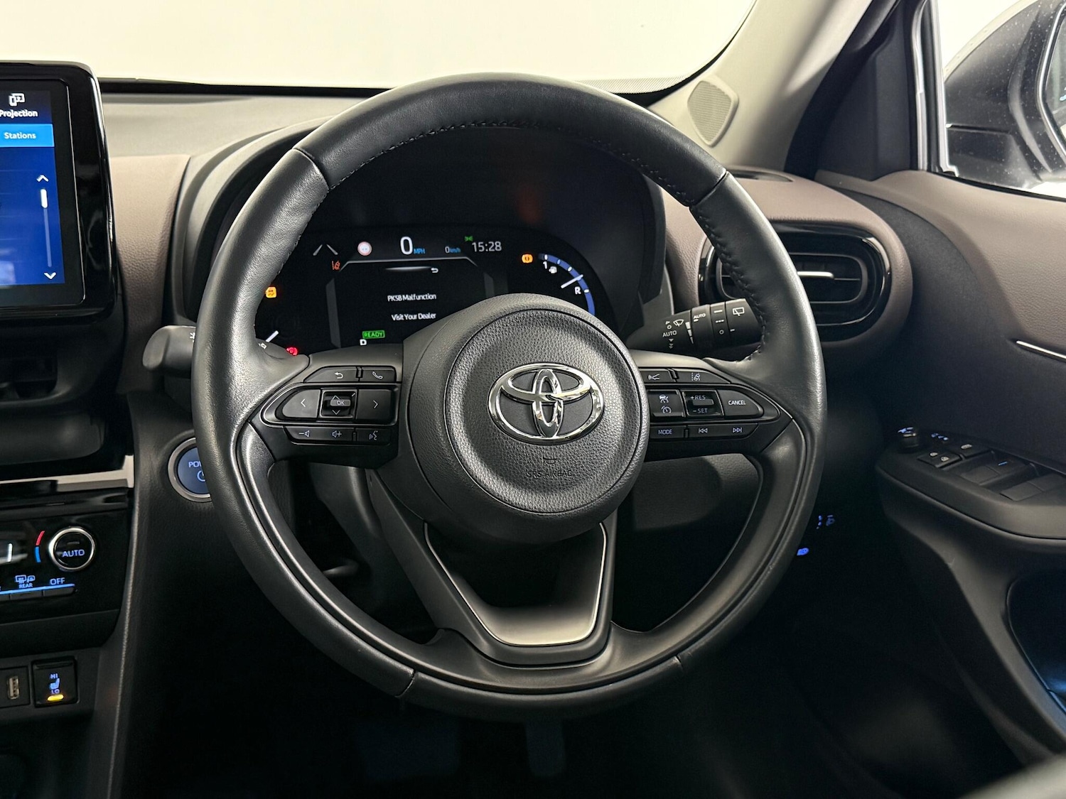 Used Toyota Yaris Cross 2022 for sale - 76467303: Photo 25
