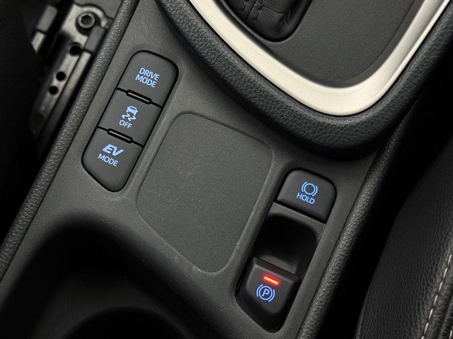 Used Toyota Yaris Cross 2022 for sale - 76467303: Photo 42