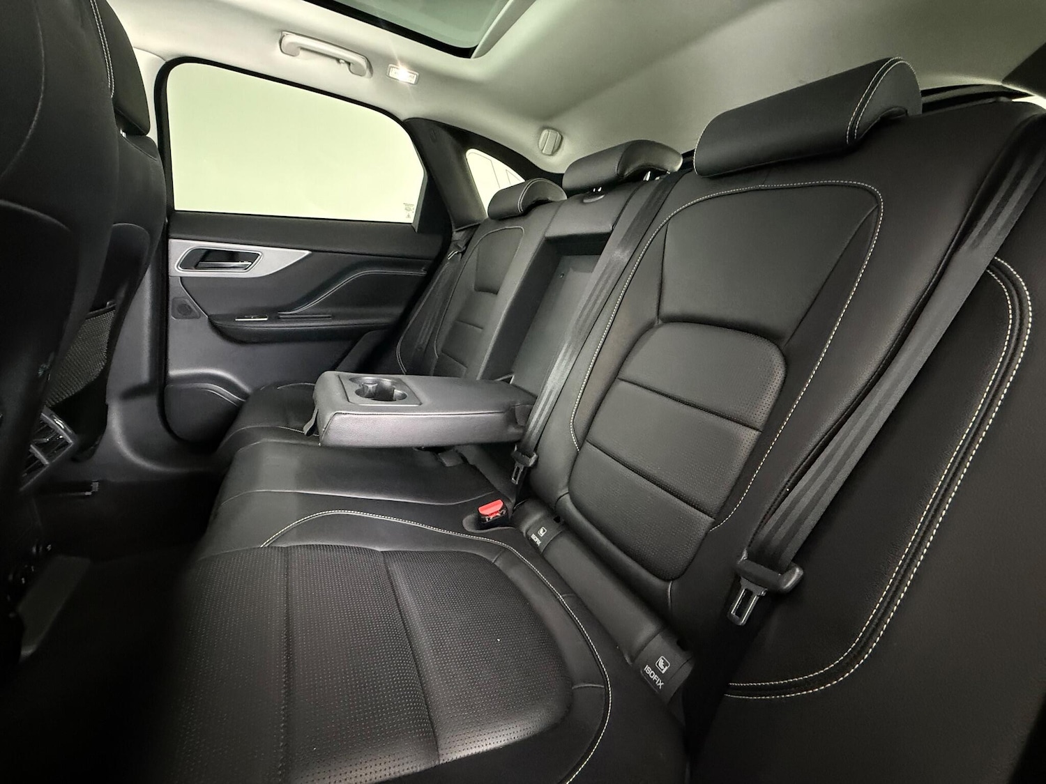 Used Jaguar F-Pace 2018 for sale - 76608288: Photo 18