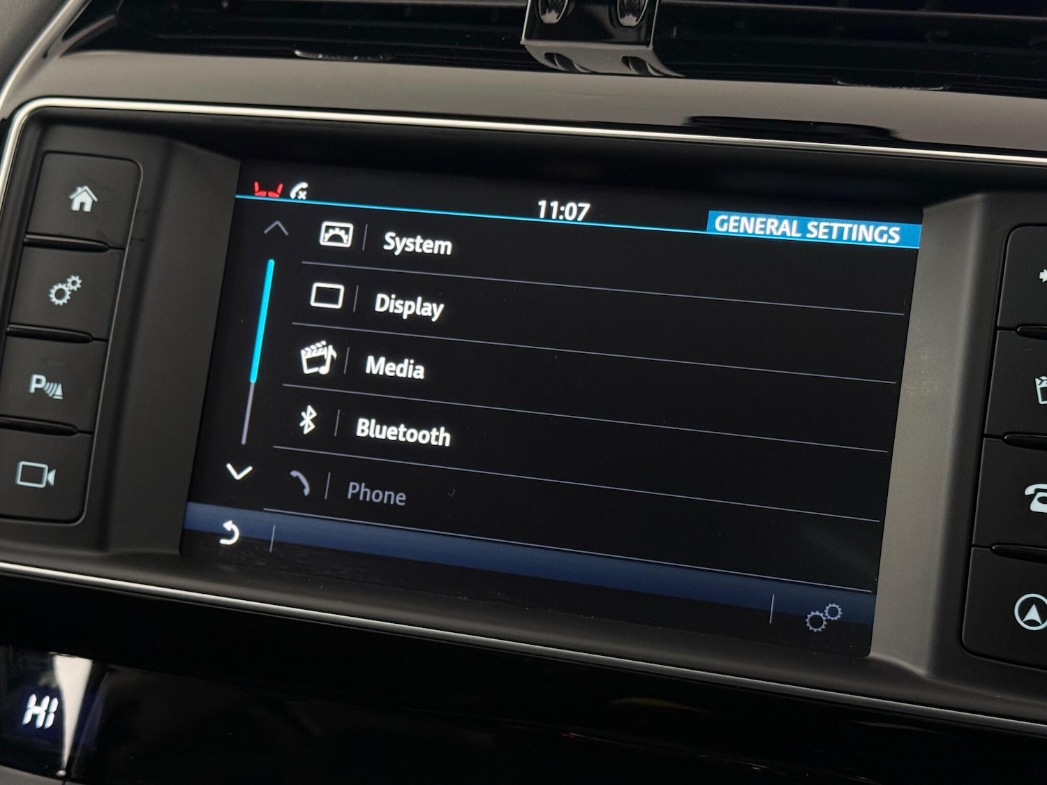 Used Jaguar F-Pace 2018 for sale - 76608288: Photo 32