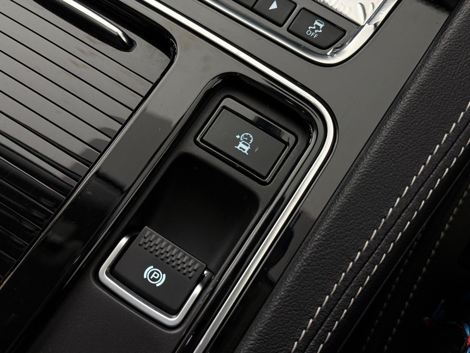 Used Jaguar F-Pace 2018 for sale - 76608288: Photo 38