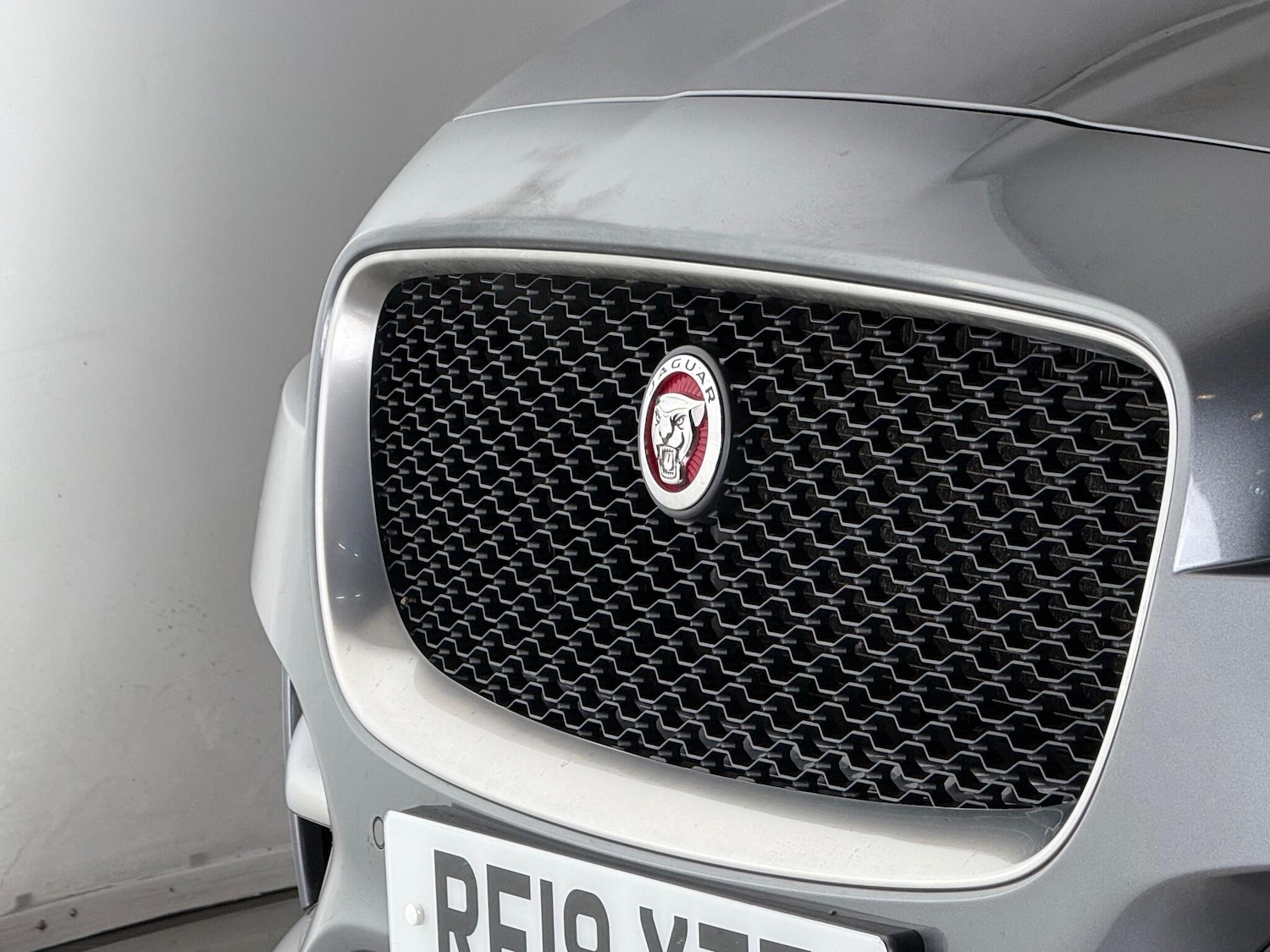 Used Jaguar F-Pace 2018 for sale - 76608288: Photo 46