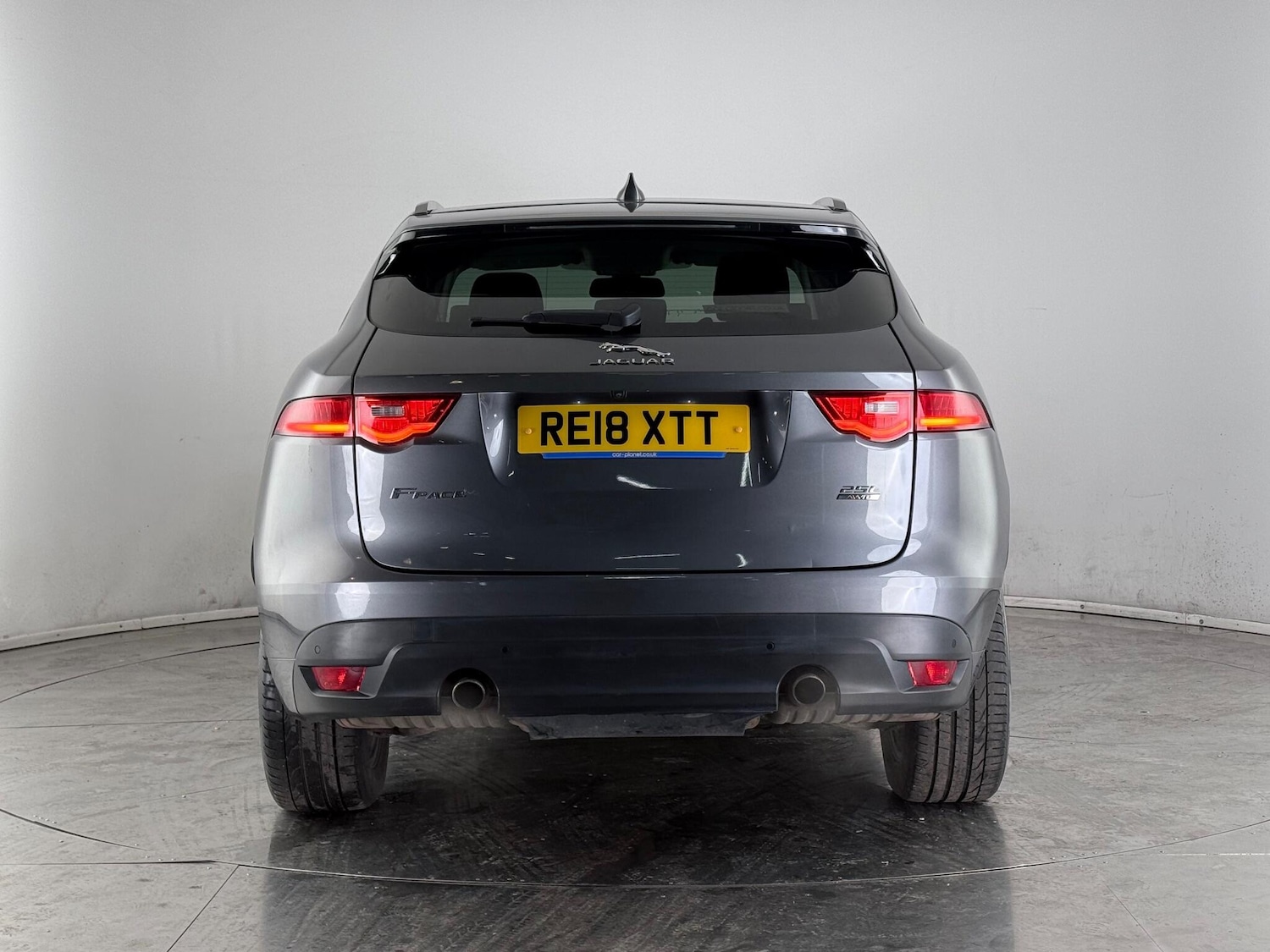 Used Jaguar F-Pace 2018 for sale - 76608288: Photo 6