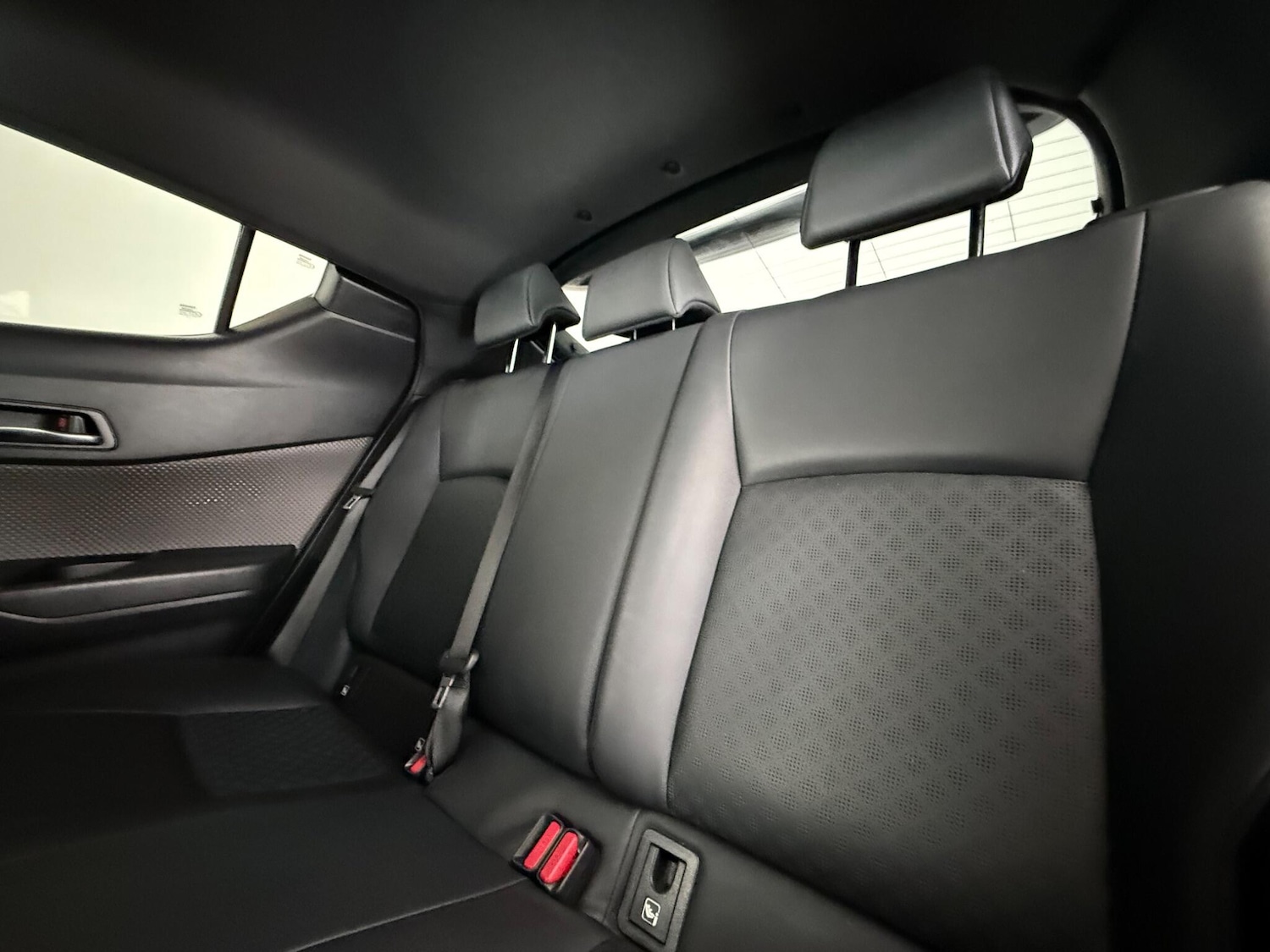 Used Toyota C-HR 2020 for sale - 77568233: Photo 15