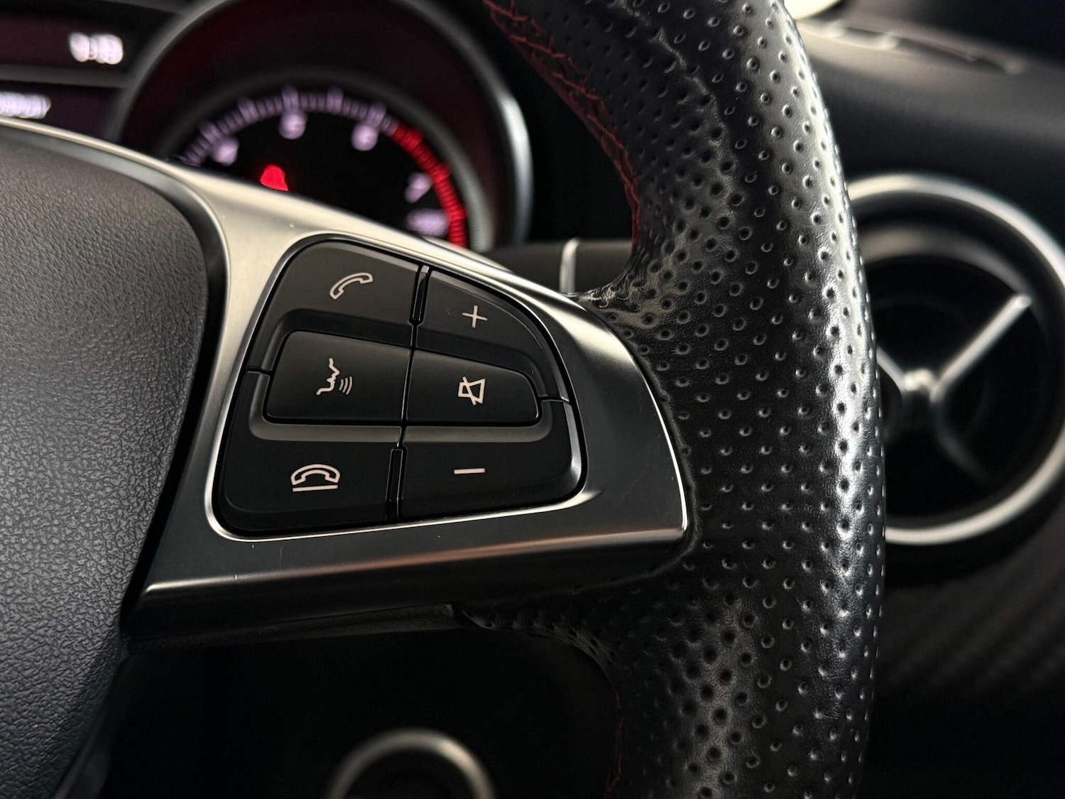 Used Mercedes-Benz A-Class 2017 for sale - 77259795: Photo 17