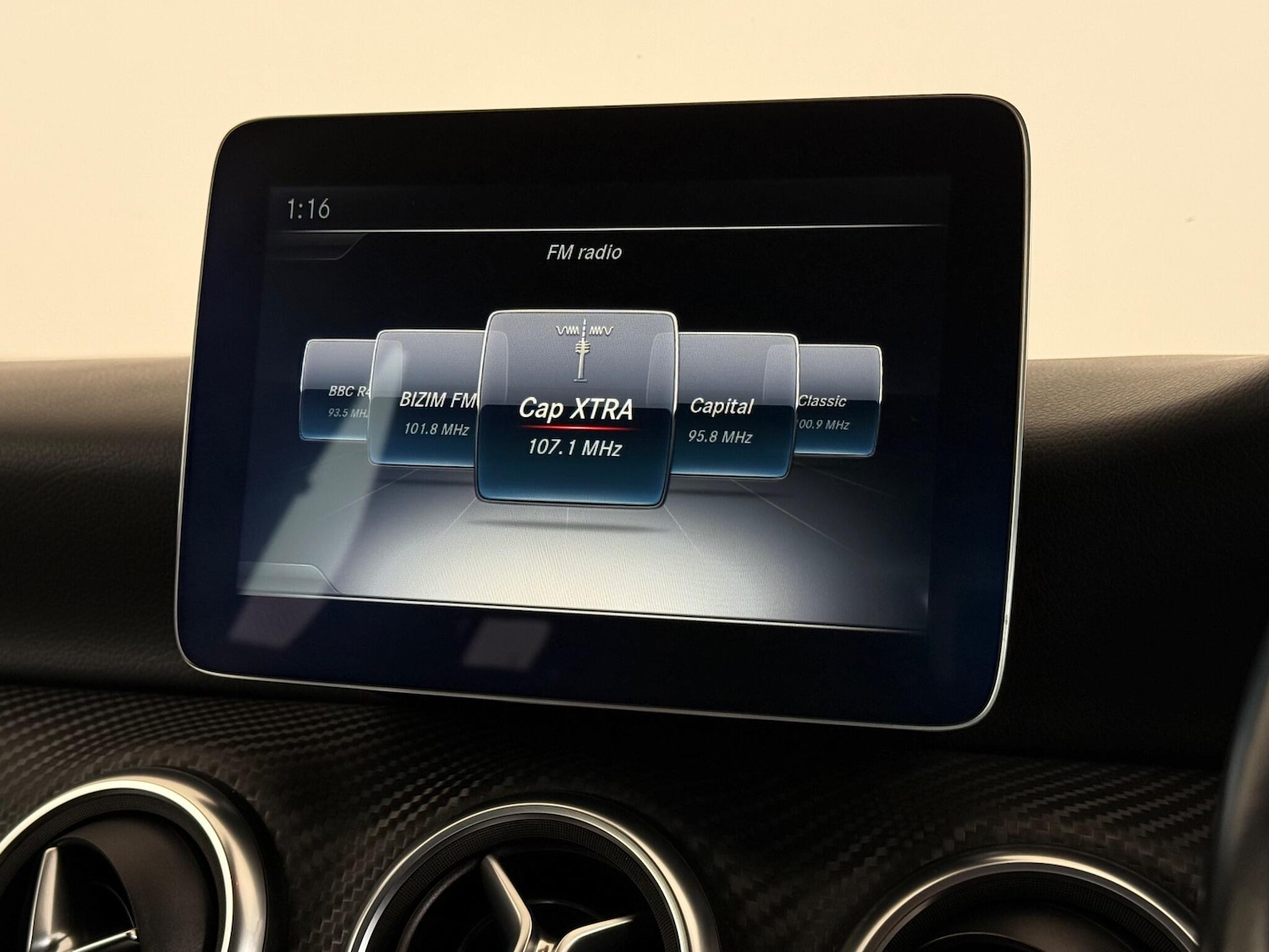 Used Mercedes-Benz A-Class 2017 for sale - 77259795: Photo 21