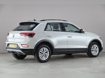 Used Volkswagen T-Roc 2022 for sale - 78348699: Photo