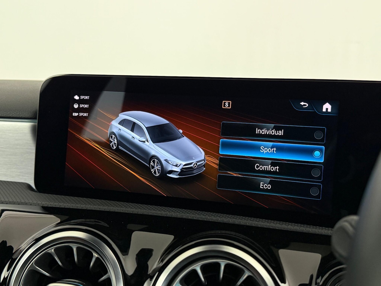 Used Mercedes-Benz A-Class 2020 for sale - 77217617: Photo 27