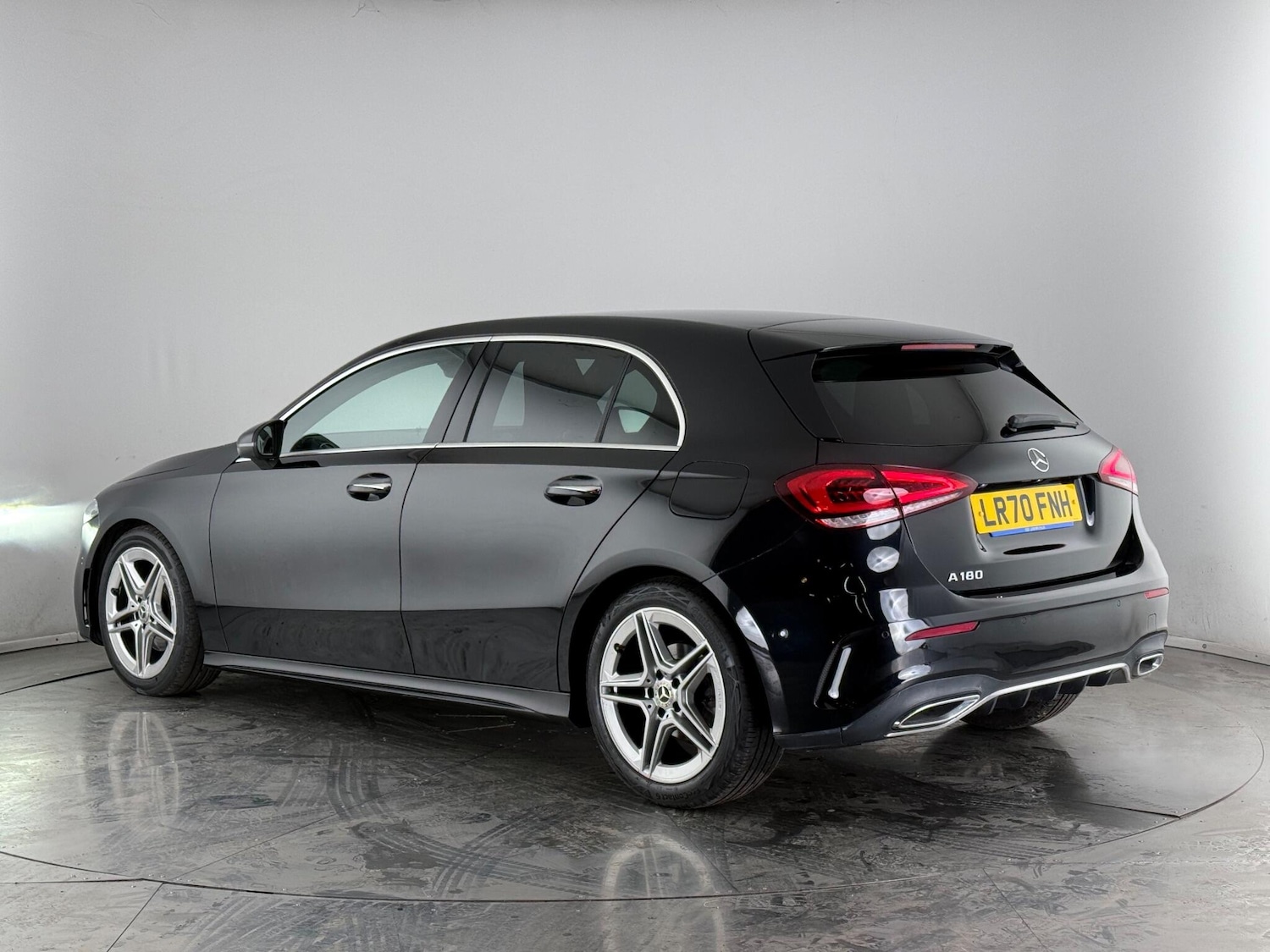 Used Mercedes-Benz A-Class 2020 for sale - 77217617: Photo 4