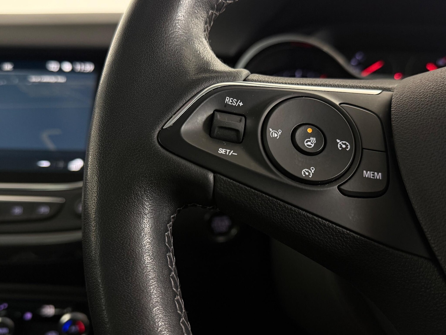 Used Vauxhall Crossland 2022 for sale - 77260304: Photo 16