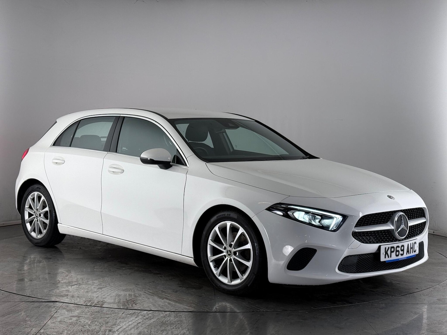 Used Mercedes-Benz A-Class 2019 for sale - 77182534: Photo 1